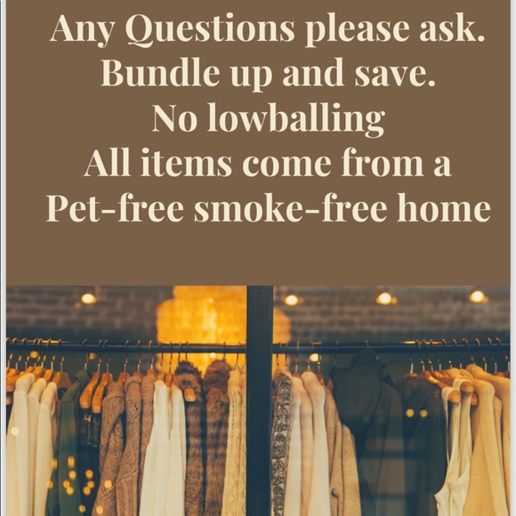 Halogen Green Button Front Top - Picture 7 of 7